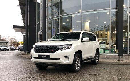 Toyota Land Cruiser Prado 150 рестайлинг 2, 2018 год, 5 381 000 рублей, 1 фотография