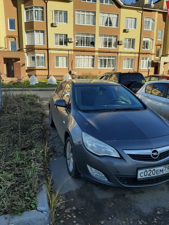 Opel Astra J, 2011 год, 760 000 рублей, 4 фотография