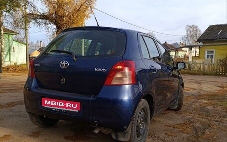 Toyota Yaris III рестайлинг, 2007 год, 650 000 рублей, 2 фотография