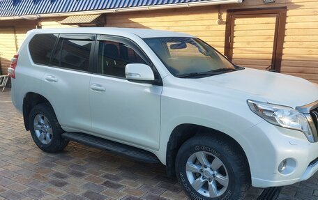 Toyota Land Cruiser Prado 150 рестайлинг 2, 2016 год, 4 700 000 рублей, 3 фотография