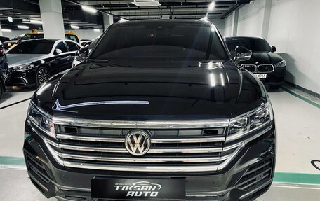 Volkswagen Touareg III, 2019 год, 3 700 000 рублей, 5 фотография