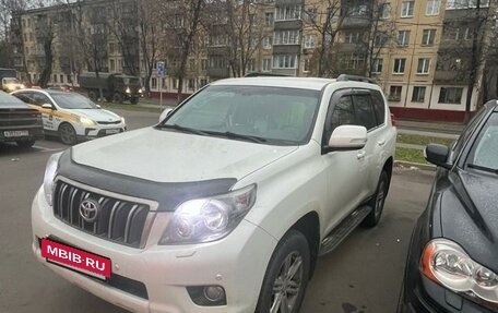 Toyota Land Cruiser Prado 150 рестайлинг 2, 2012 год, 3 200 000 рублей, 2 фотография