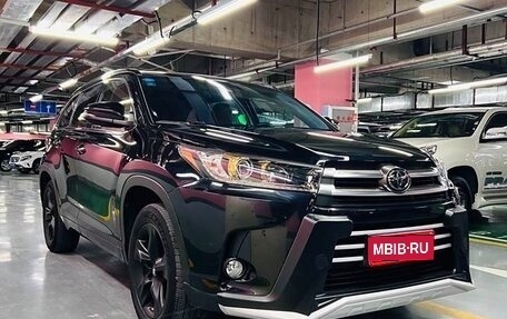 Toyota Highlander III, 2021 год, 2 700 000 рублей, 1 фотография