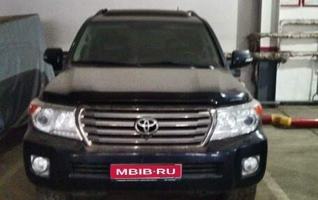 Toyota Land Cruiser 200, 2013 год, 3 531 071 рублей, 1 фотография