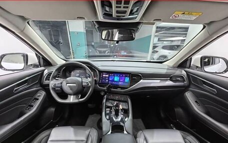 Haval F7x I, 2021 год, 1 650 000 рублей, 9 фотография