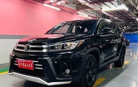 Toyota Highlander III, 2021 год, 2 700 000 рублей, 13 фотография