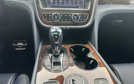 Bentley Bentayga I, 2020 год, 11 090 000 рублей, 28 фотография