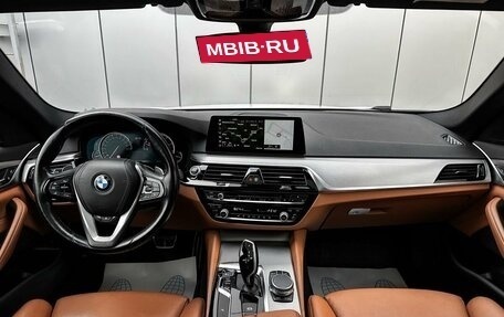 BMW 5 серия, 2018 год, 3 600 000 рублей, 10 фотография