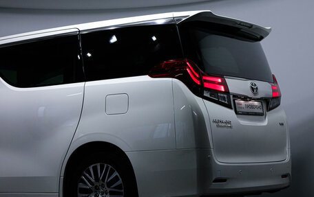 Toyota Alphard III, 2017 год, 5 149 000 рублей, 28 фотография