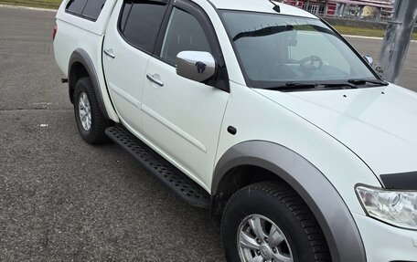 Mitsubishi L200 IV рестайлинг, 2013 год, 2 200 000 рублей, 2 фотография