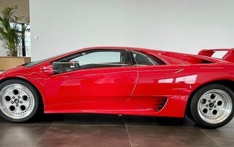 Lamborghini Diablo, 1991 год, 36 350 000 рублей, 13 фотография