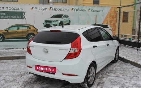 Hyundai Solaris II рестайлинг, 2015 год, 760 000 рублей, 17 фотография