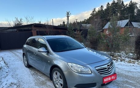 Opel Insignia II рестайлинг, 2010 год, 790 000 рублей, 3 фотография