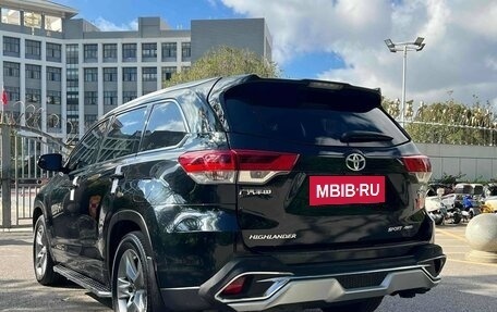 Toyota Highlander III, 2020 год, 3 150 000 рублей, 8 фотография