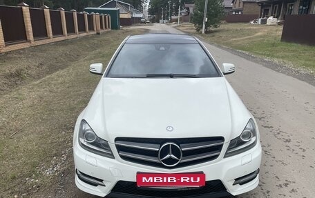 Mercedes-Benz C-Класс, 2012 год, 1 900 000 рублей, 8 фотография