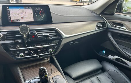 BMW 5 серия, 2018 год, 3 800 000 рублей, 6 фотография