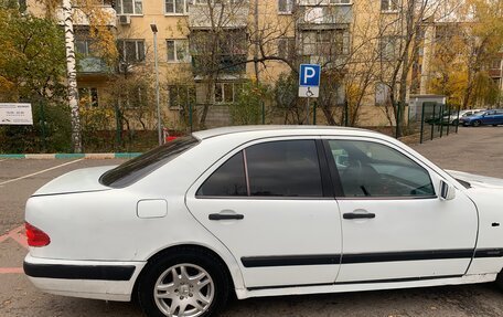 Mercedes-Benz E-Класс, 1996 год, 250 000 рублей, 11 фотография