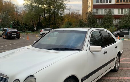 Mercedes-Benz E-Класс, 1996 год, 250 000 рублей, 5 фотография