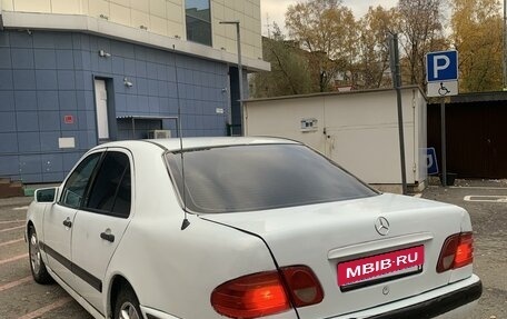 Mercedes-Benz E-Класс, 1996 год, 250 000 рублей, 8 фотография