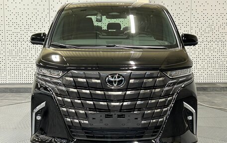 Toyota Alphard, 2024 год, 18 400 000 рублей, 2 фотография