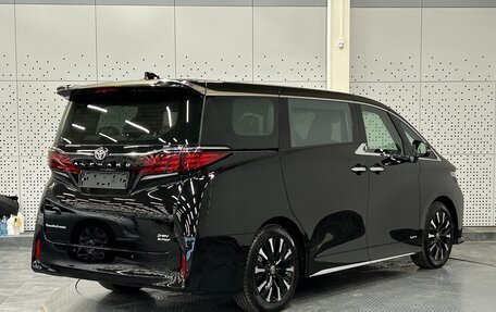 Toyota Alphard, 2024 год, 18 400 000 рублей, 4 фотография