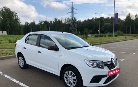 Renault Logan II, 2019 год, 880 000 рублей, 7 фотография