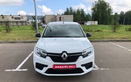 Renault Logan II, 2019 год, 880 000 рублей, 2 фотография