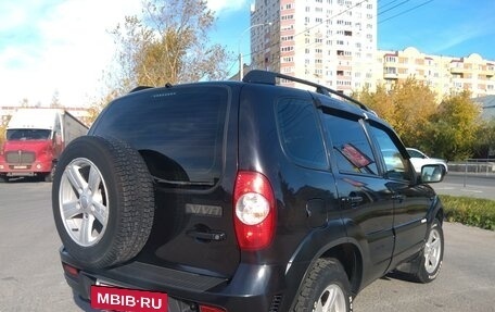 Chevrolet Niva I рестайлинг, 2017 год, 870 000 рублей, 15 фотография