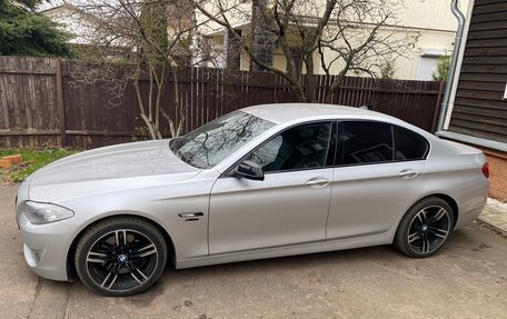 BMW 5 серия, 2012 год, 2 100 000 рублей, 2 фотография