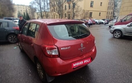 Renault Sandero II рестайлинг, 2014 год, 800 000 рублей, 6 фотография