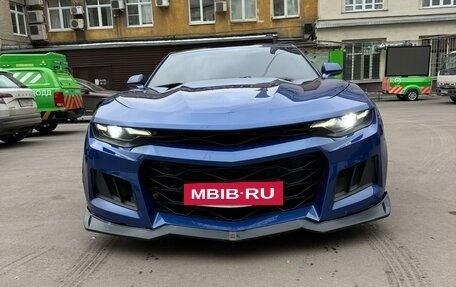 Chevrolet Camaro VI, 2020 год, 2 960 000 рублей, 2 фотография