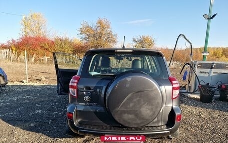 Toyota RAV4, 2011 год, 1 745 000 рублей, 4 фотография