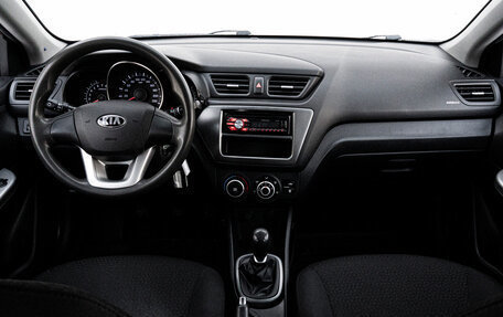 KIA Rio III рестайлинг, 2013 год, 815 000 рублей, 20 фотография