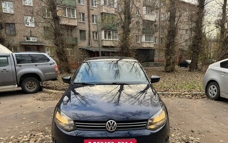 Volkswagen Polo VI (EU Market), 2011 год, 795 000 рублей, 2 фотография