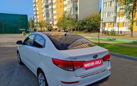 KIA Rio III рестайлинг, 2015 год, 955 000 рублей, 6 фотография