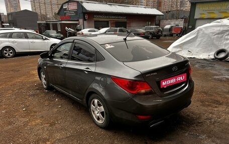 Hyundai Solaris II рестайлинг, 2013 год, 850 000 рублей, 6 фотография