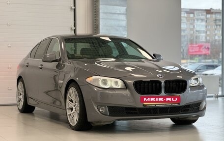 BMW 5 серия, 2010 год, 1 950 000 рублей, 3 фотография