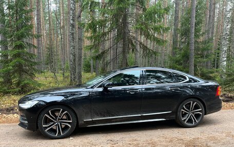 Volvo S90 II рестайлинг, 2018 год, 4 050 000 рублей, 3 фотография