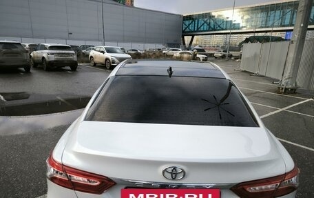 Toyota Camry, 2023 год, 3 990 000 рублей, 5 фотография