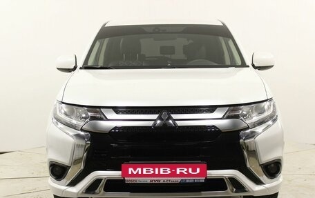 Mitsubishi Outlander III рестайлинг 3, 2022 год, 2 450 000 рублей, 8 фотография