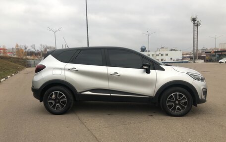 Renault Kaptur I рестайлинг, 2017 год, 1 430 000 рублей, 4 фотография