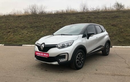 Renault Kaptur I рестайлинг, 2017 год, 1 430 000 рублей, 9 фотография