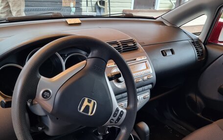 Honda Jazz I рестайлинг, 2006 год, 690 000 рублей, 19 фотография