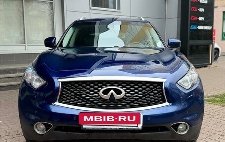 Infiniti QX70, 2017 год, 2 795 000 рублей, 2 фотография