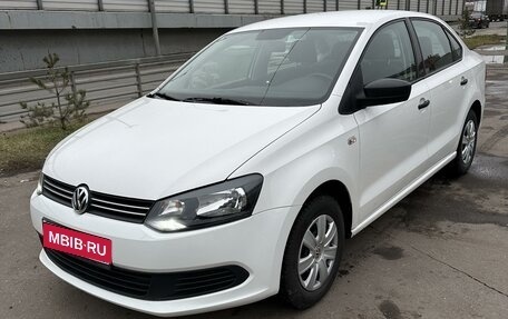 Volkswagen Polo VI (EU Market), 2011 год, 980 000 рублей, 1 фотография