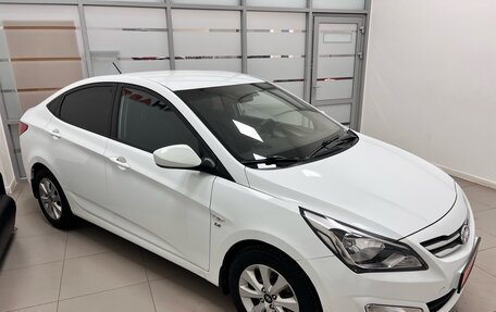 Hyundai Solaris II рестайлинг, 2016 год, 1 050 000 рублей, 3 фотография