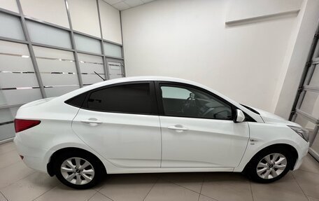 Hyundai Solaris II рестайлинг, 2016 год, 1 050 000 рублей, 4 фотография