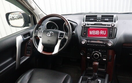 Toyota Land Cruiser Prado 150 рестайлинг 2, 2016 год, 4 400 000 рублей, 9 фотография