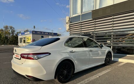 Toyota Camry, 2018 год, 3 600 000 рублей, 7 фотография