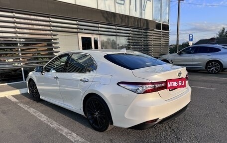 Toyota Camry, 2018 год, 3 600 000 рублей, 14 фотография